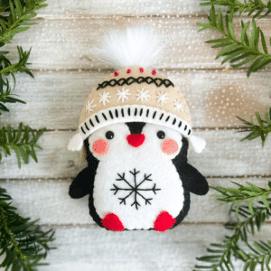 Fairy Shore Penguin with Hat - Kit